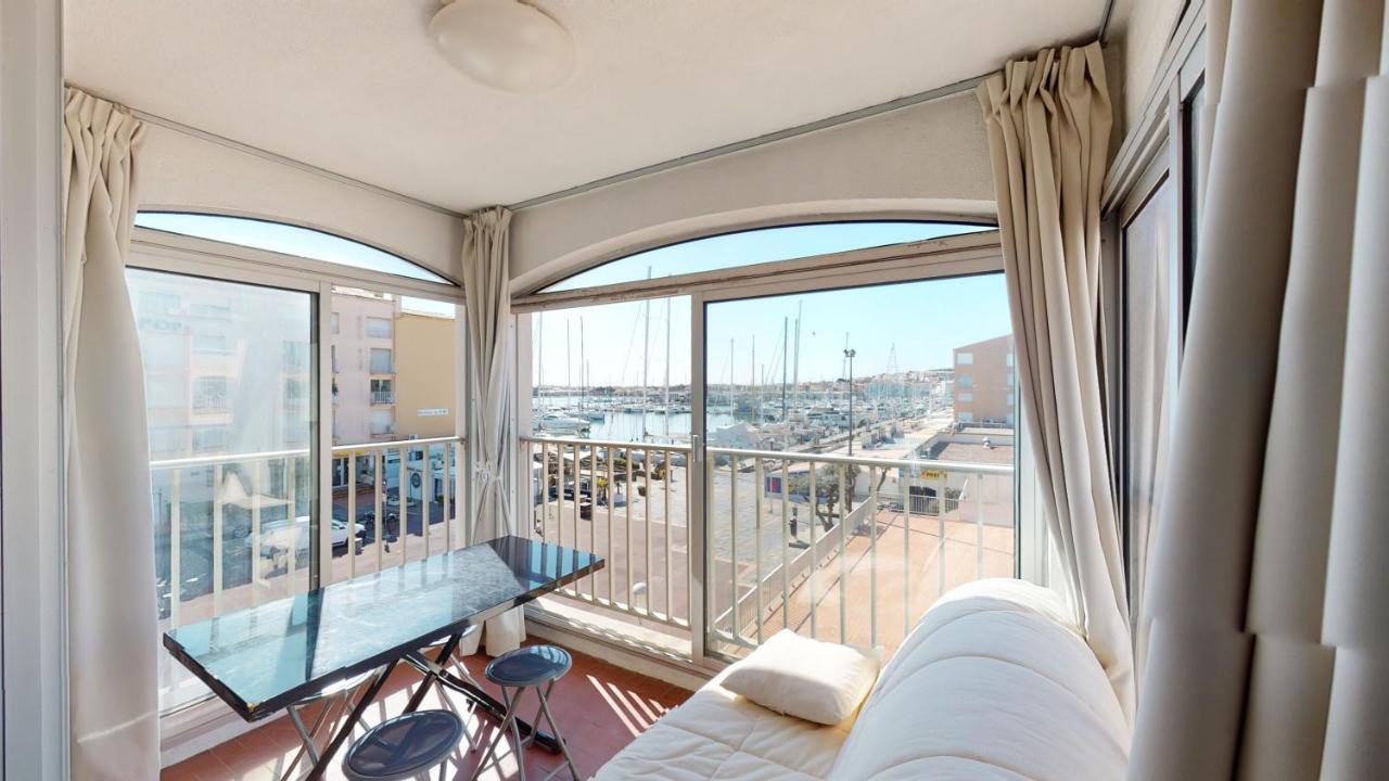 Studio Avec Belle Vue Sur Le Port Apartment Agde Exterior photo